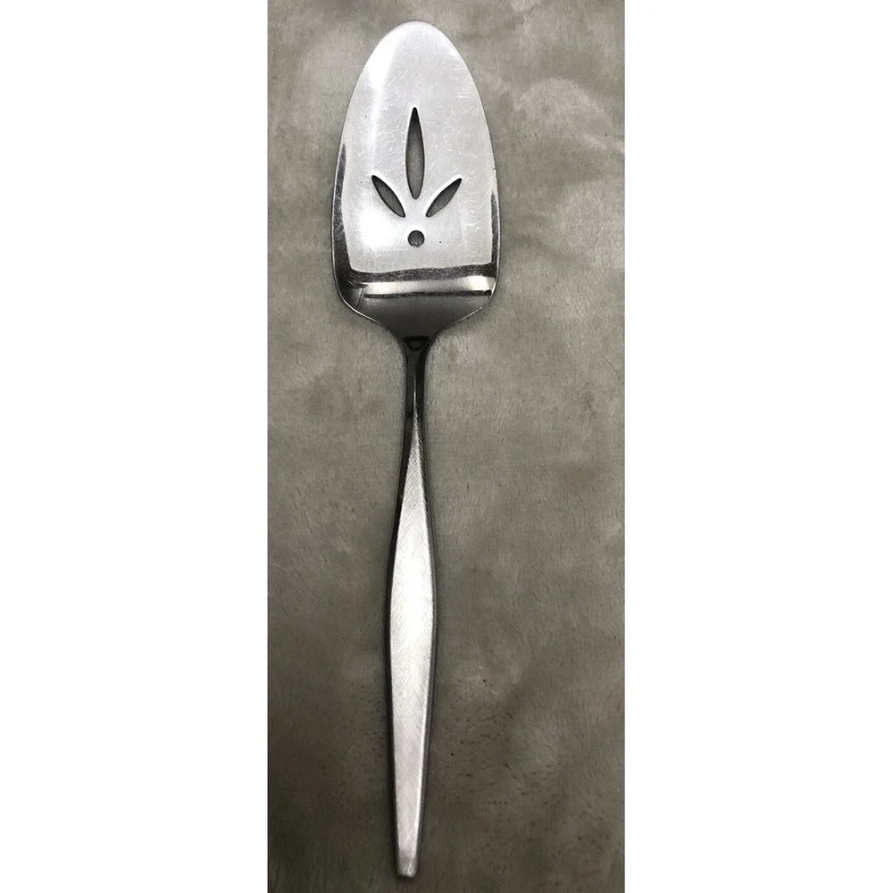 Oneida WINDRIFT Stainless Wm A Rogers Premier Ltd Burnished Flatware Pie‎ Server